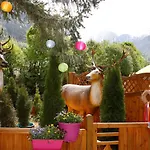 The Edition - Luxury & Style Chalet